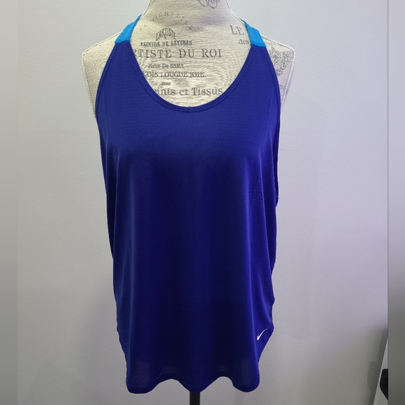 Nike Tank - Picture 1 of 5
